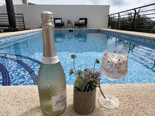 Casa Ambiente - Topausgestattetes Haus In Strandnaehe Calp