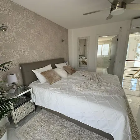 Casa Ambiente - Topausgestattetes Haus In Strandnaehe Calpe