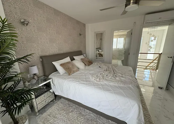 Casa Ambiente - Topausgestattetes Haus In Strandnaehe Calpe